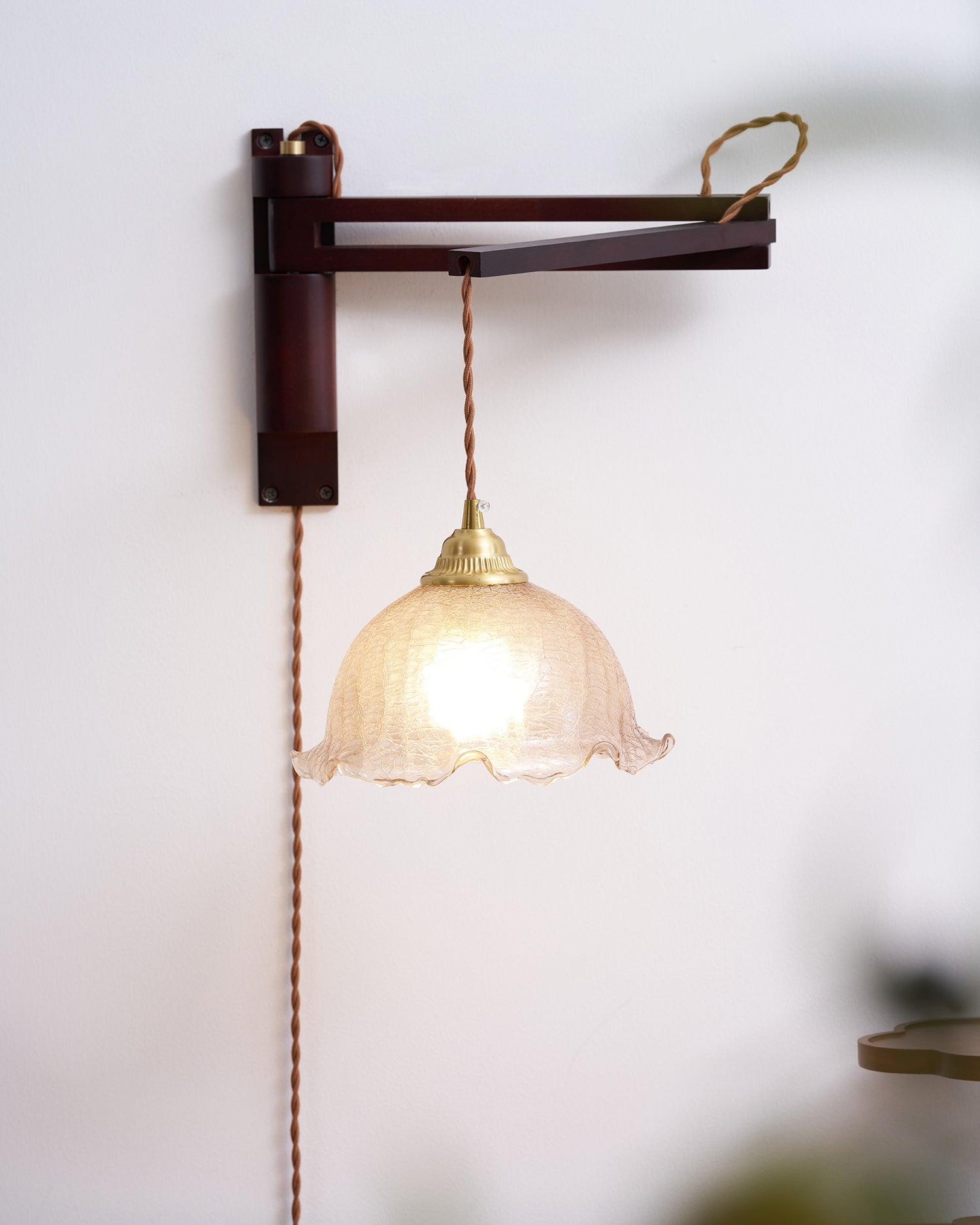 Hadi Wall Light