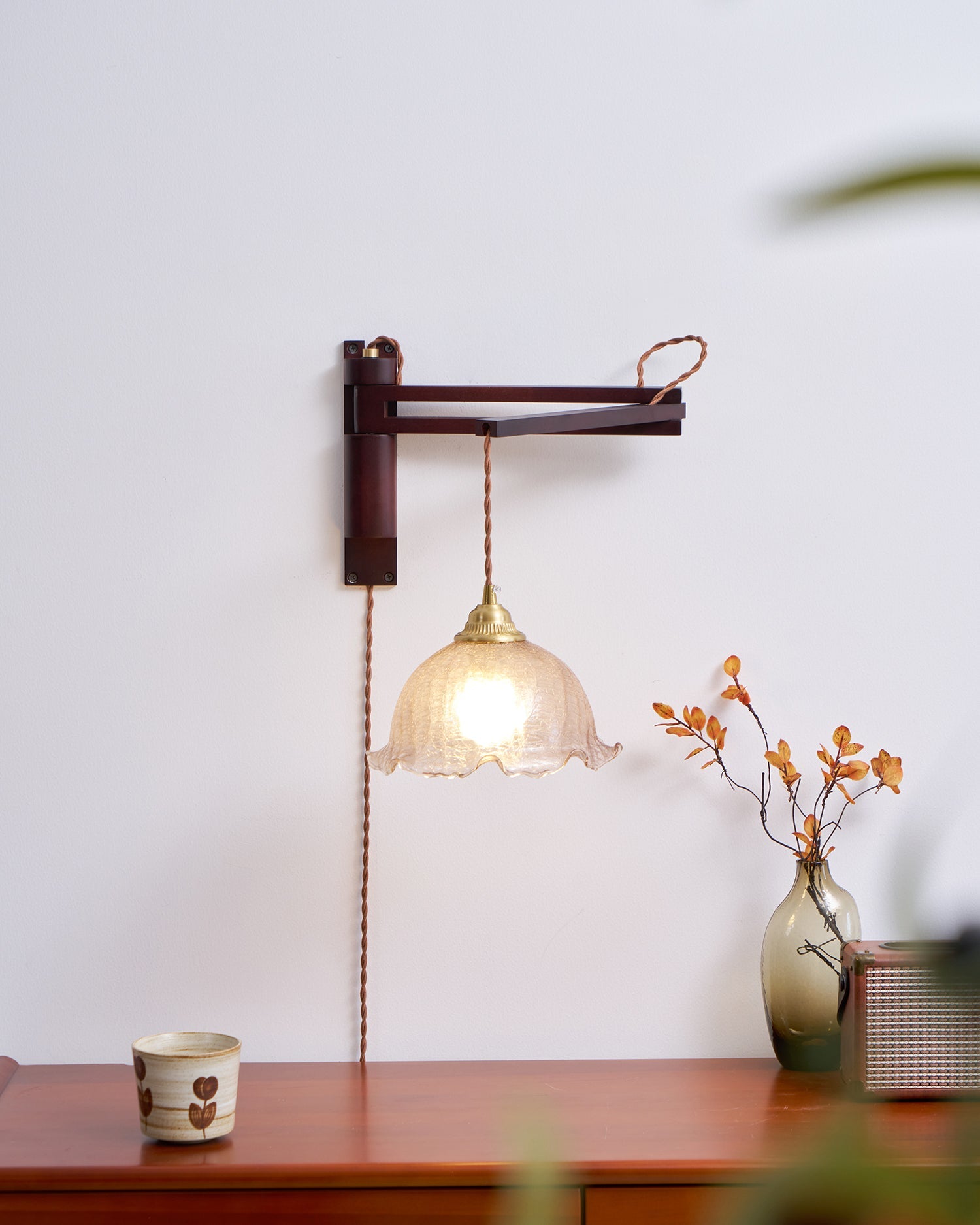 Hadi Wall Light