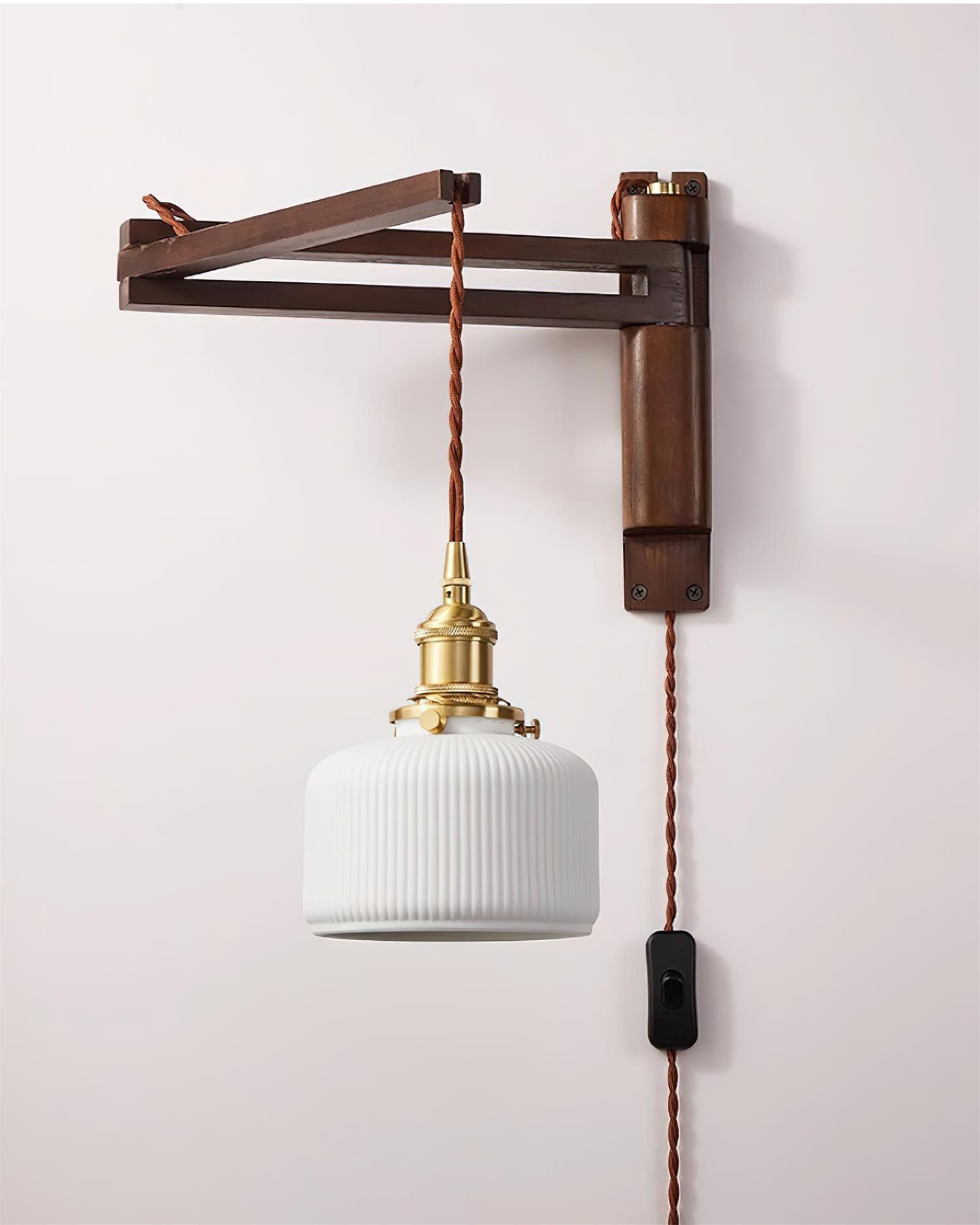 Hadi Wall Light