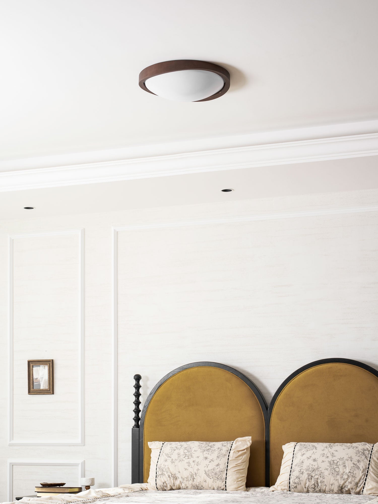Almeliel Round Ceiling Light