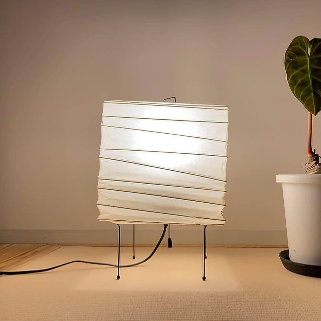 Guve Table Lamp