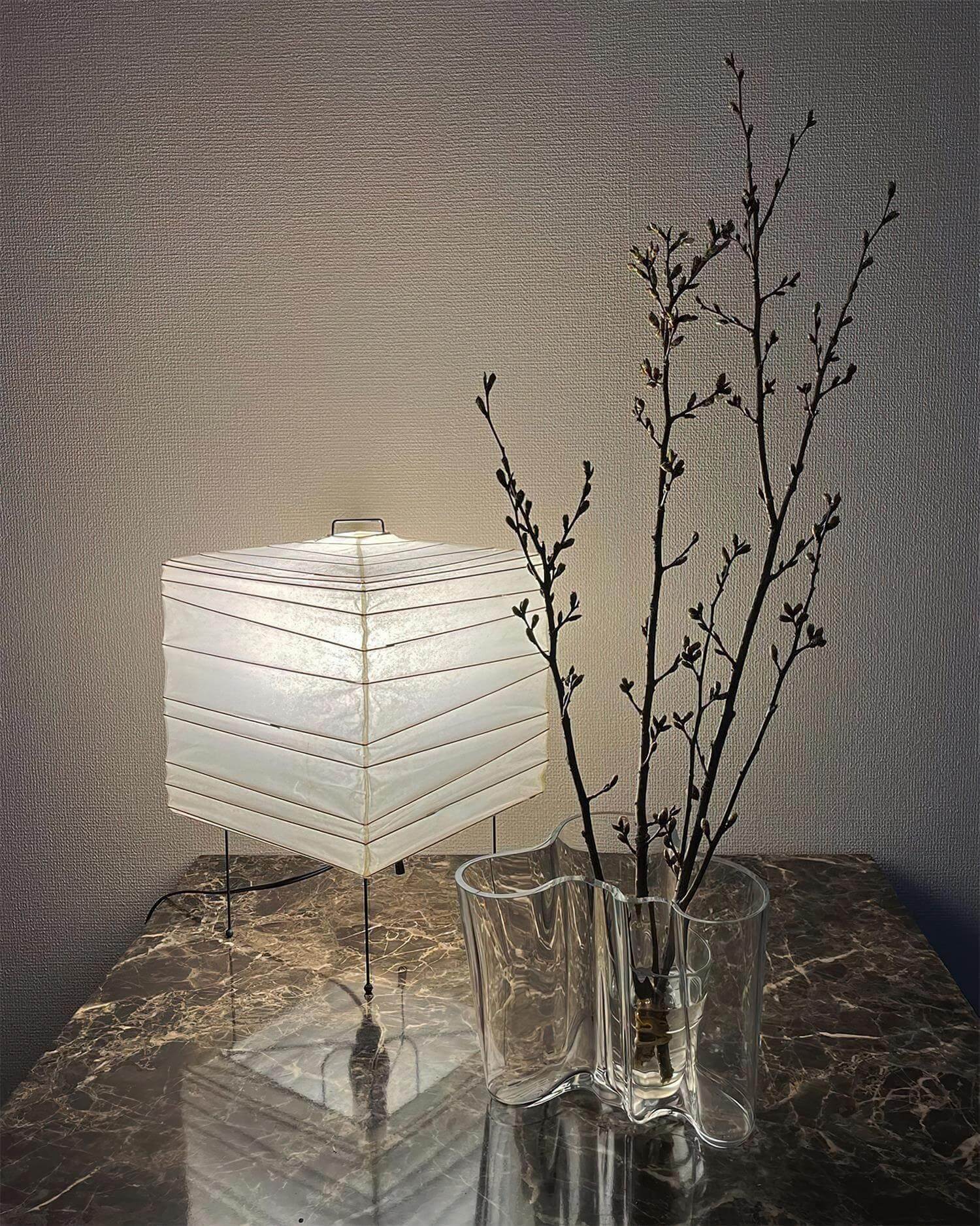 Guve Table Lamp