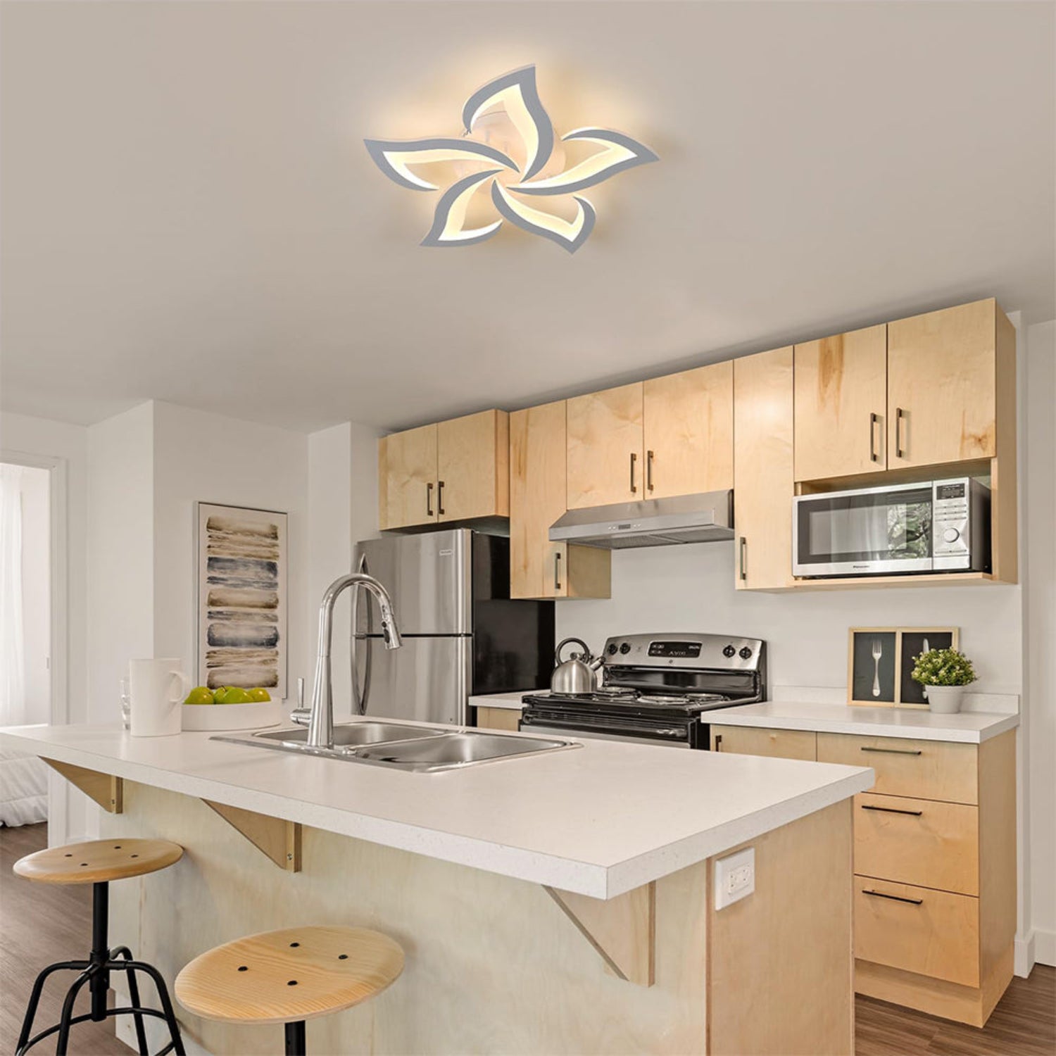 Lomesca Flower Ceiling Light