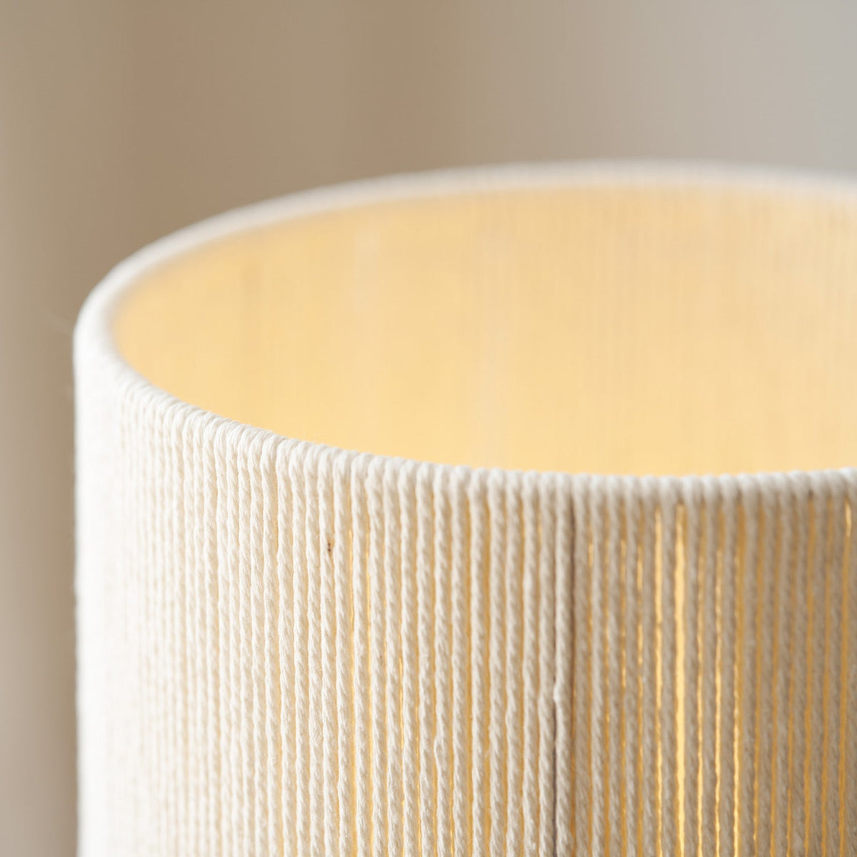 Setaron Modern Table Lamp