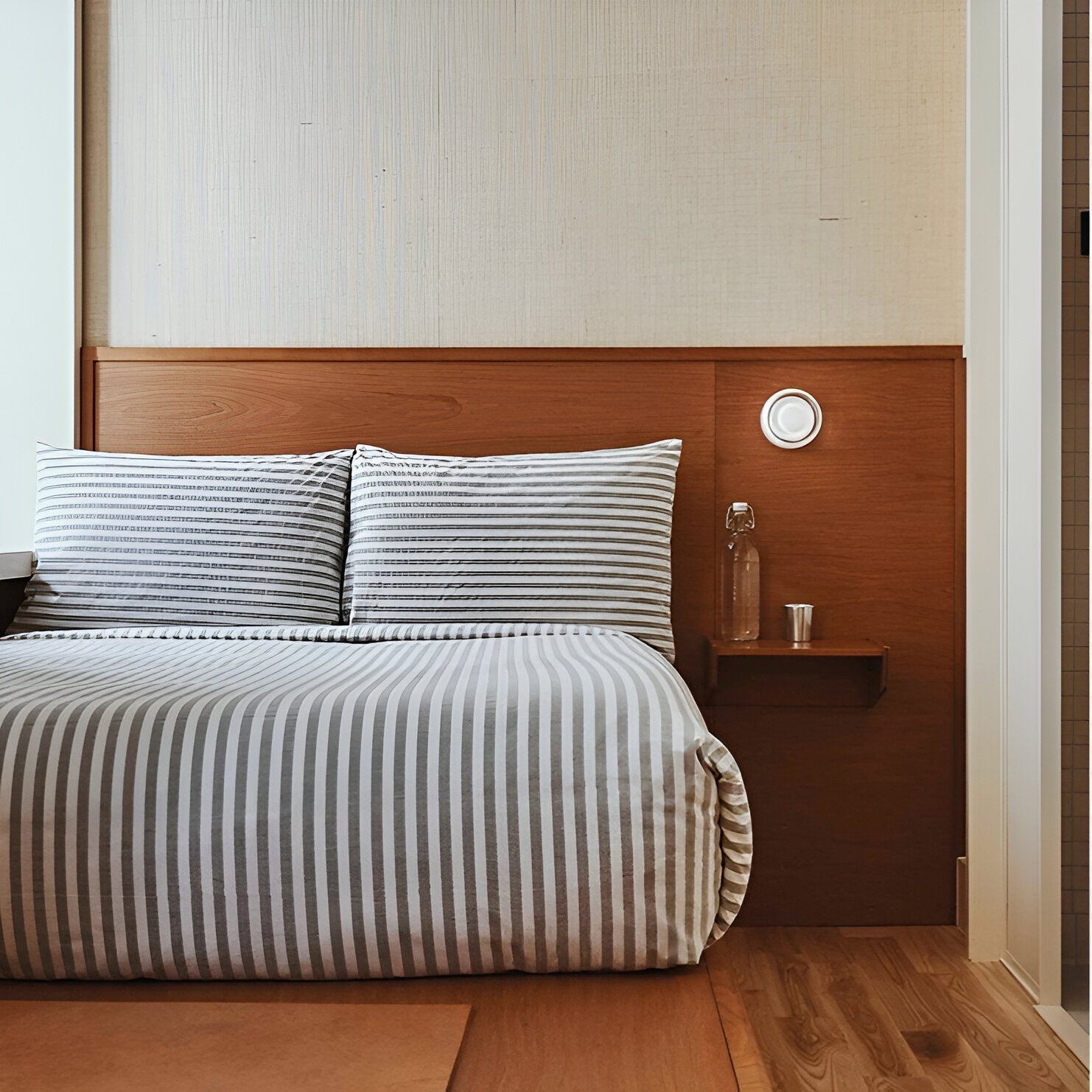 Arunello Wall Light