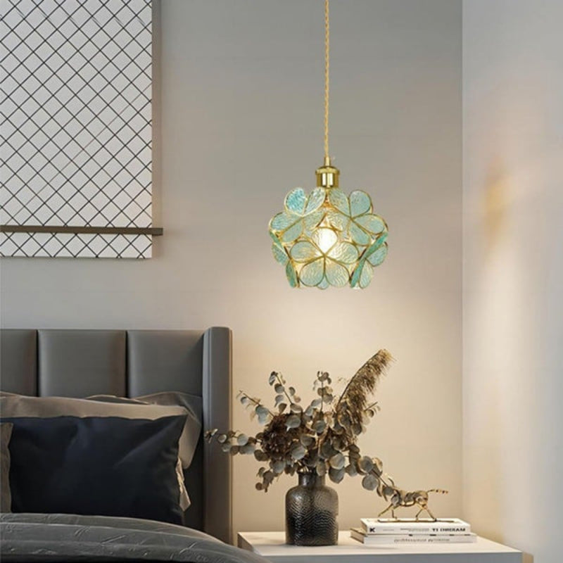 Rovela Flower Pendant Light