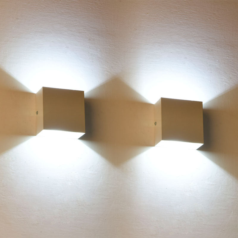 Arrenro Modern Wall Light