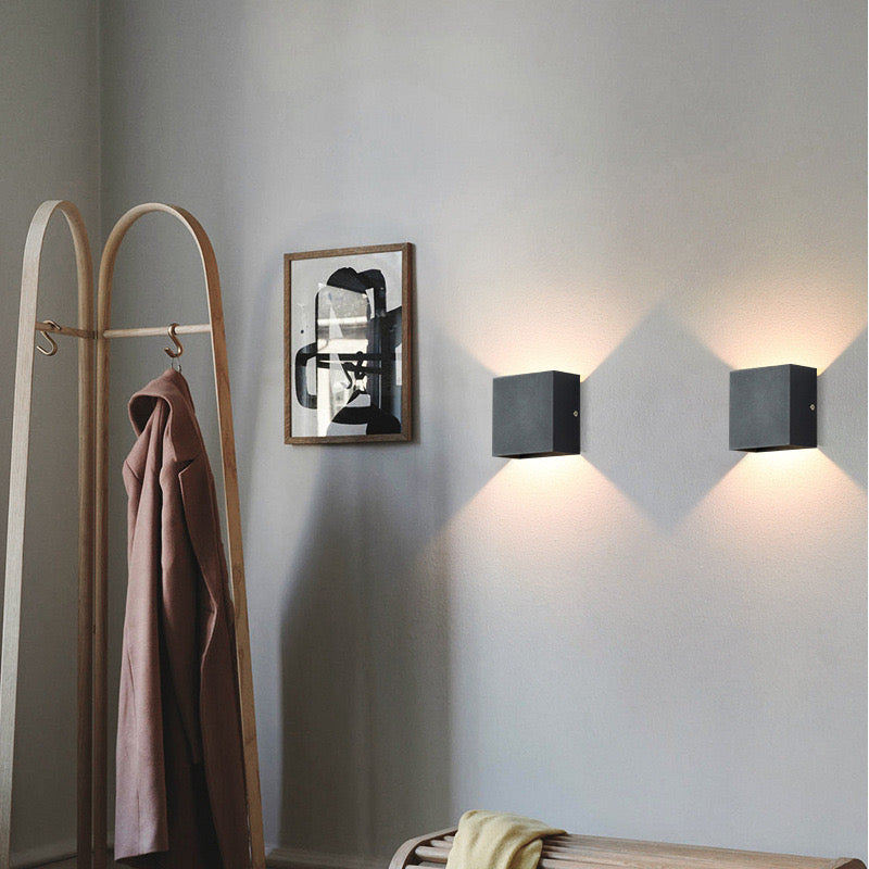 Arrenro Modern Wall Light