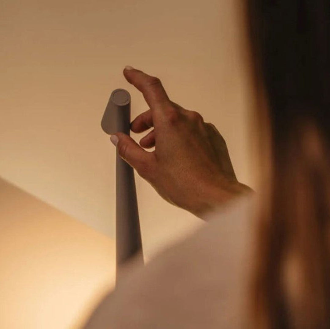 Linear Touch Table Lamp