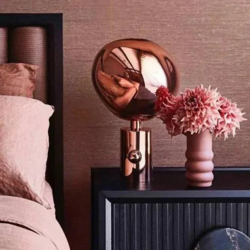 Lolovan Table Lamp