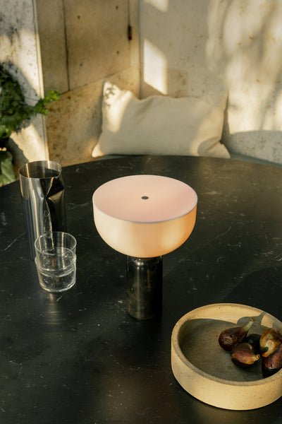 Ugonelor Table Lamp