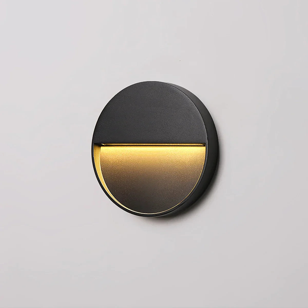 Kleni Outdoor Wall Light