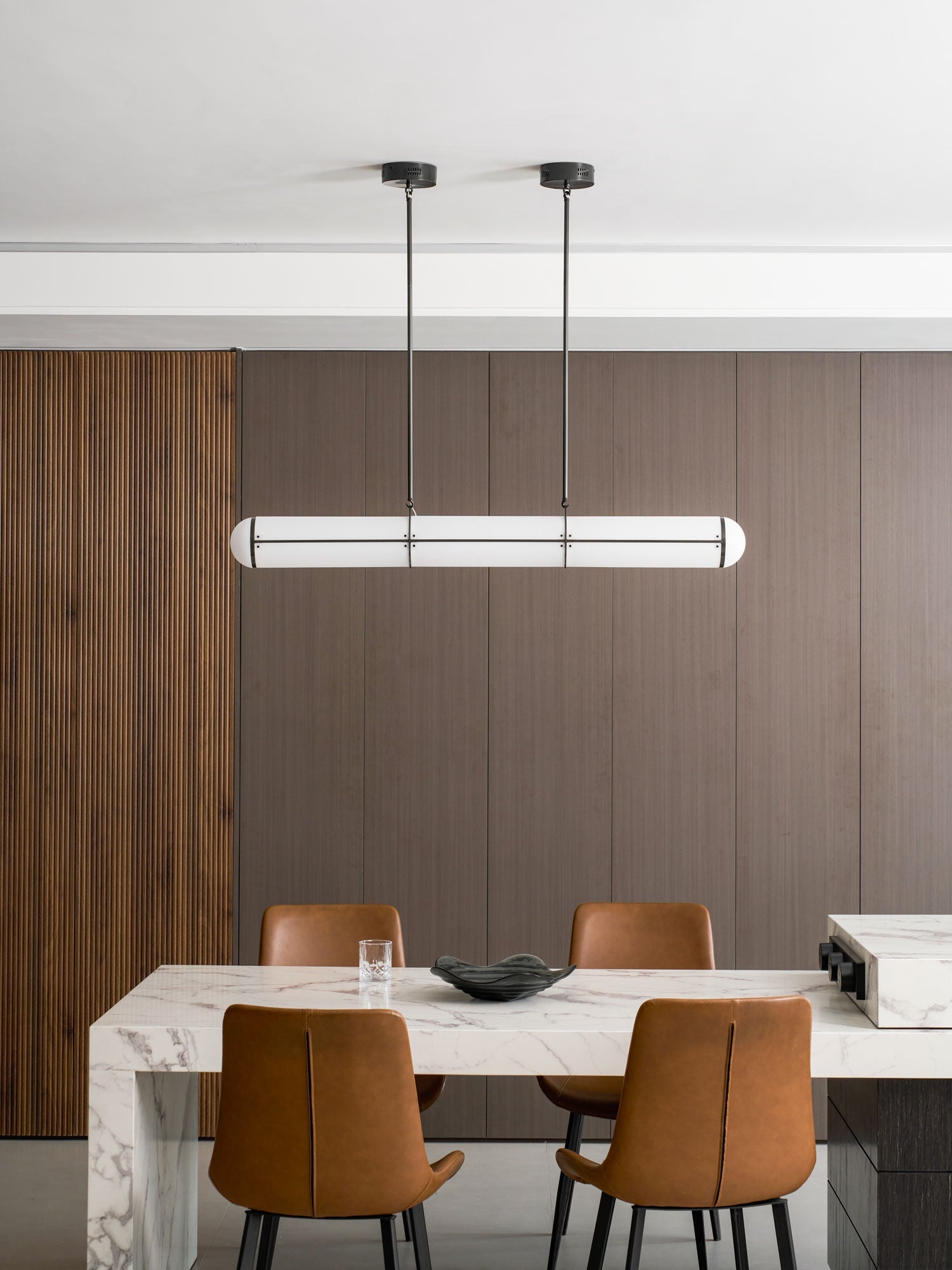 Avolezo Linear Pendant Light